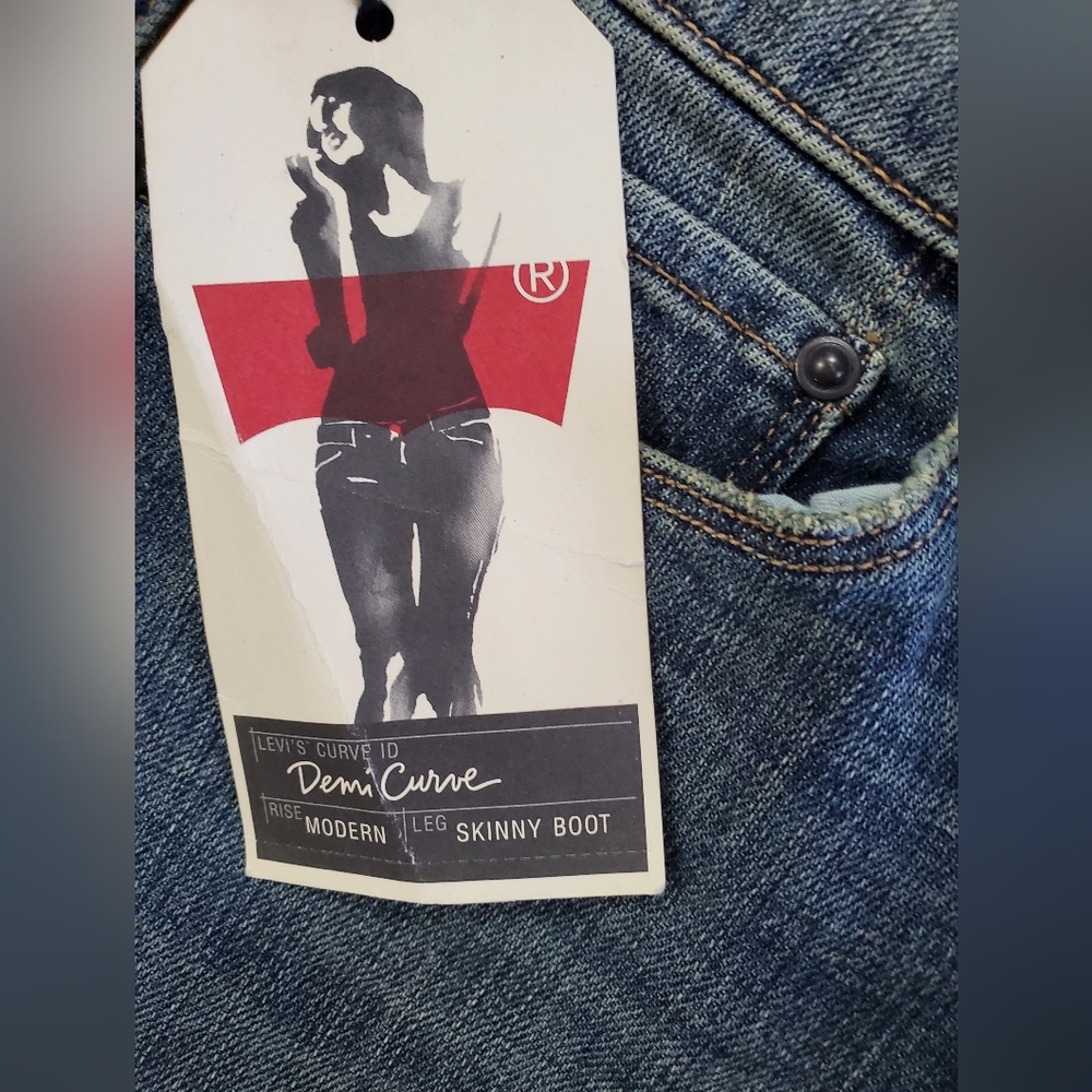 Jeans - Picture 3 of 4